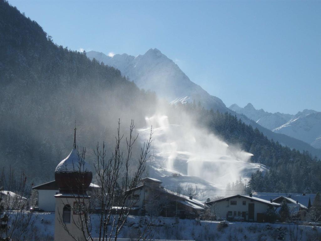 Apart-Alpin Stanzach Exterior photo